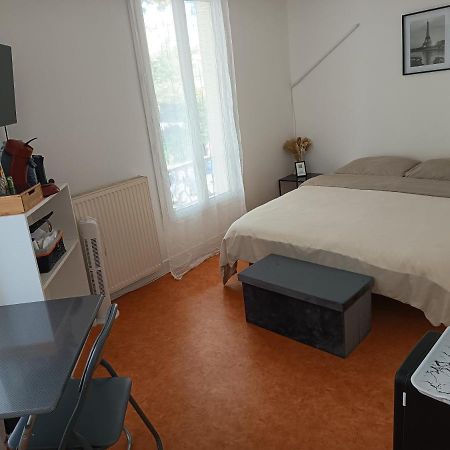 Chambre Privee A Arcueil - Cachan Eksteriør billede
